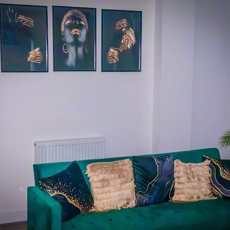 Royal Rooms At Coop Live Etihad, Sports City Manchester Extérieur photo